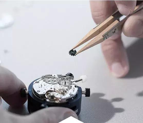 How to maintain a mechanical watch? The 