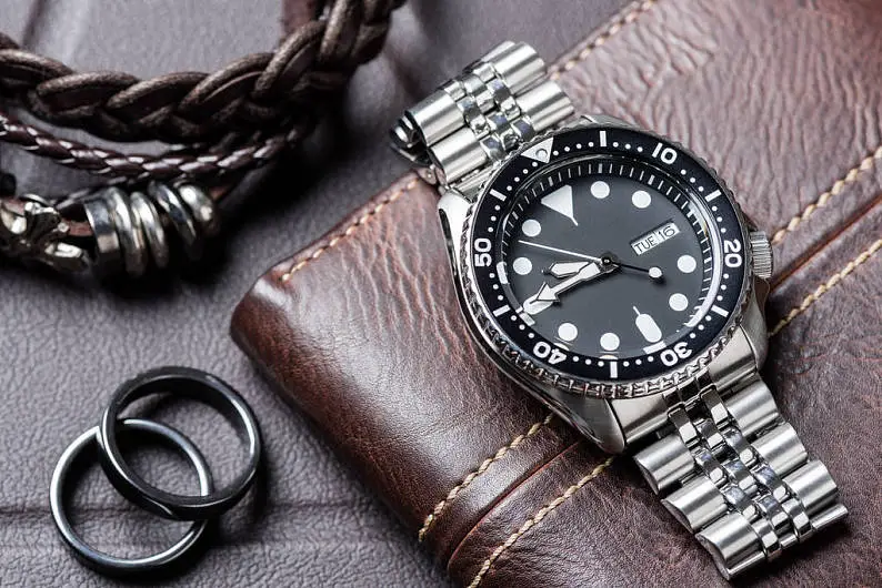 Luxury Diving Watches: Combining Precisi