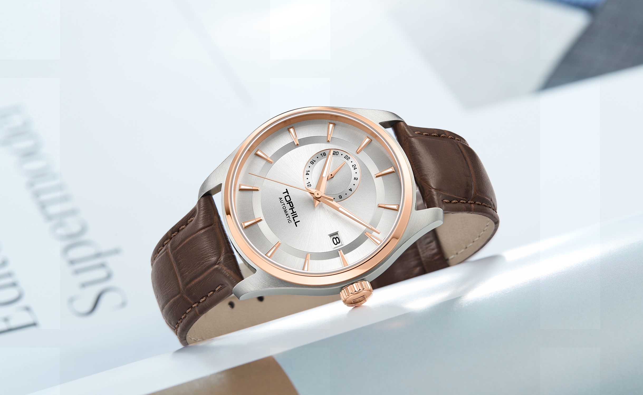 Looking for a Timeless Christmas Gift? Choose a High-Quality Quartz Movement Watch!(图1)